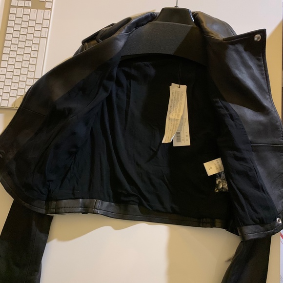 Brand New!!! - Picture 3 of 6